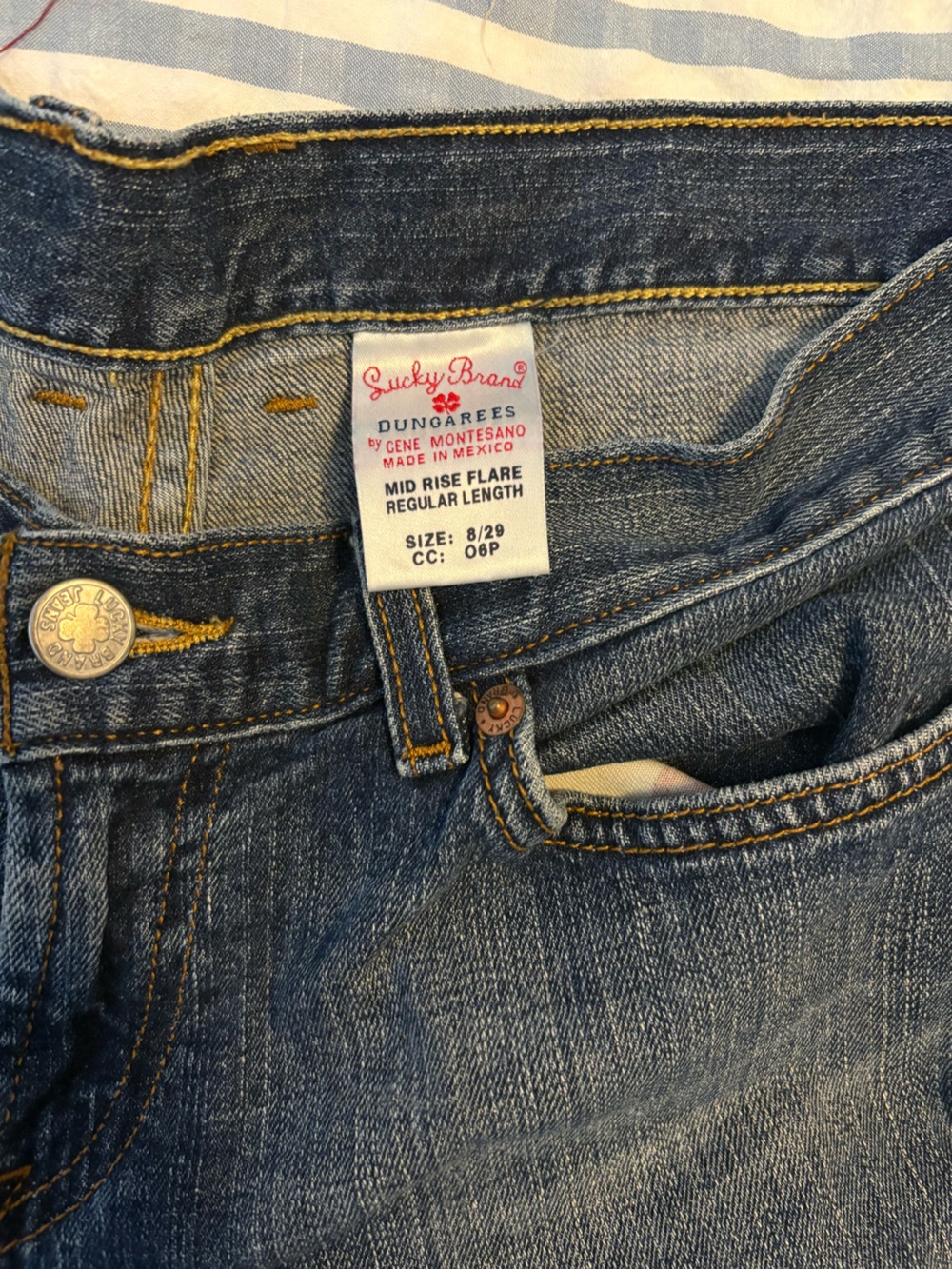 Vintage Y2K Lucky Brand Low Rise Dark Blue Jeans - Picture 3 of 4